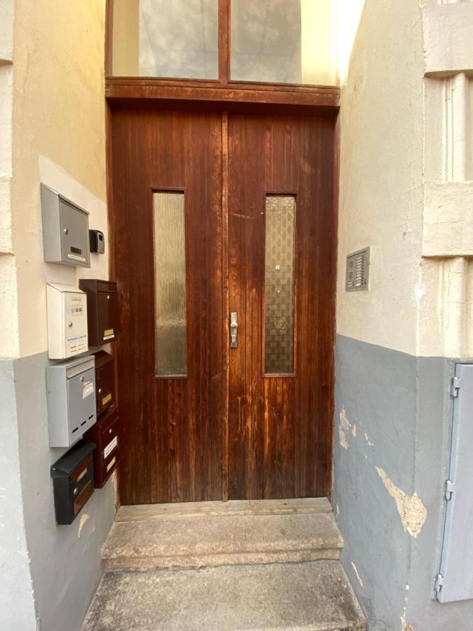 Utulny A Prostorny Podkrovni Byt S Krbovymi Kamny Ceske Budejovice Exterior foto